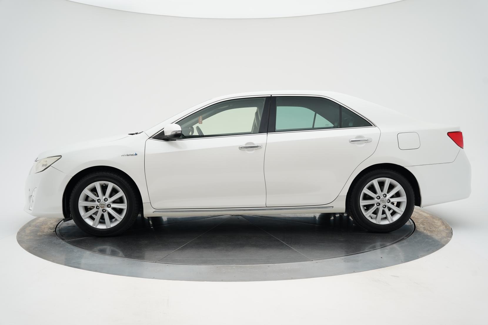 Toyota Camry HYBRID LEATHER PACKAGE