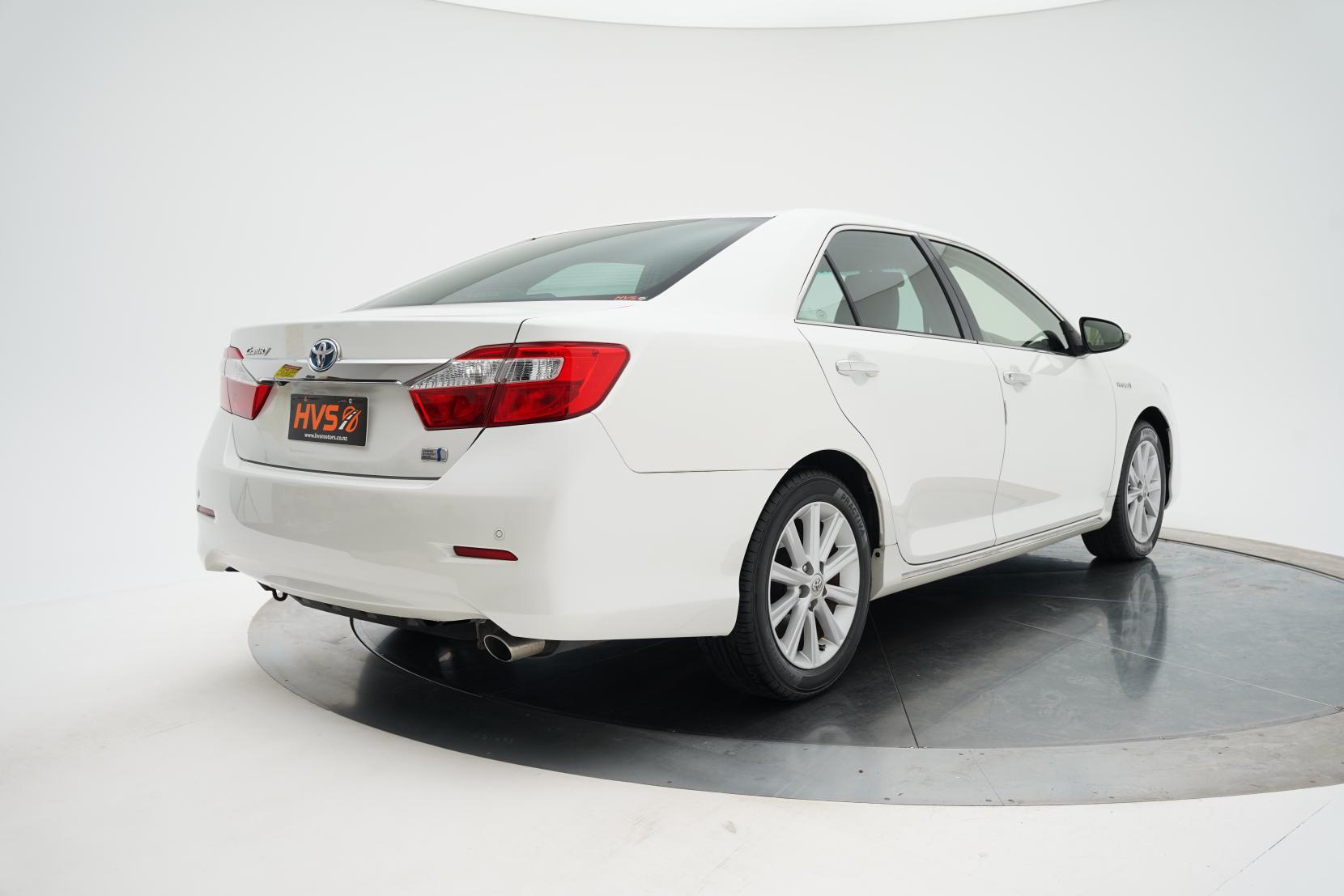 Toyota Camry HYBRID LEATHER PACKAGE