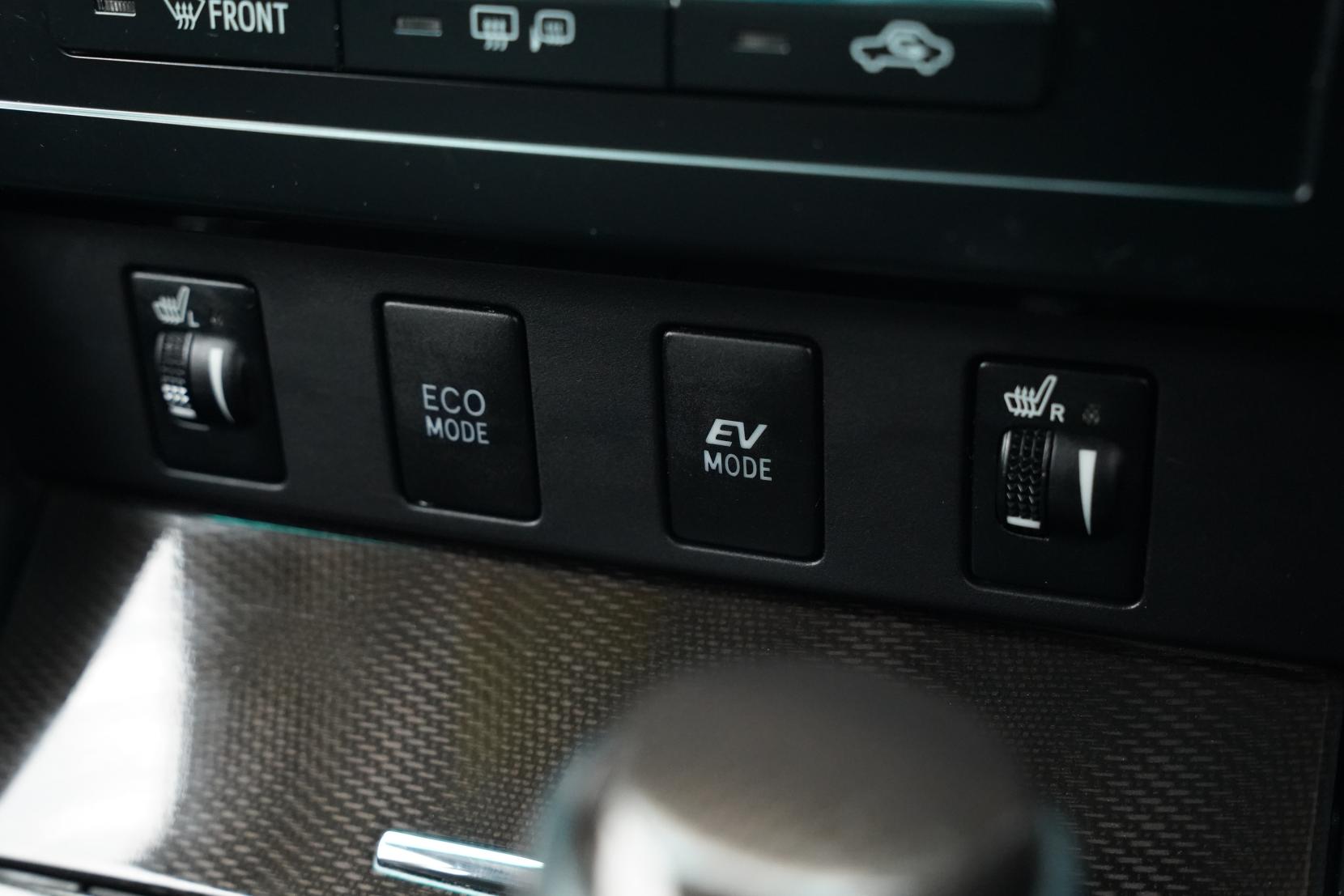 Toyota Camry HYBRID LEATHER PACKAGE