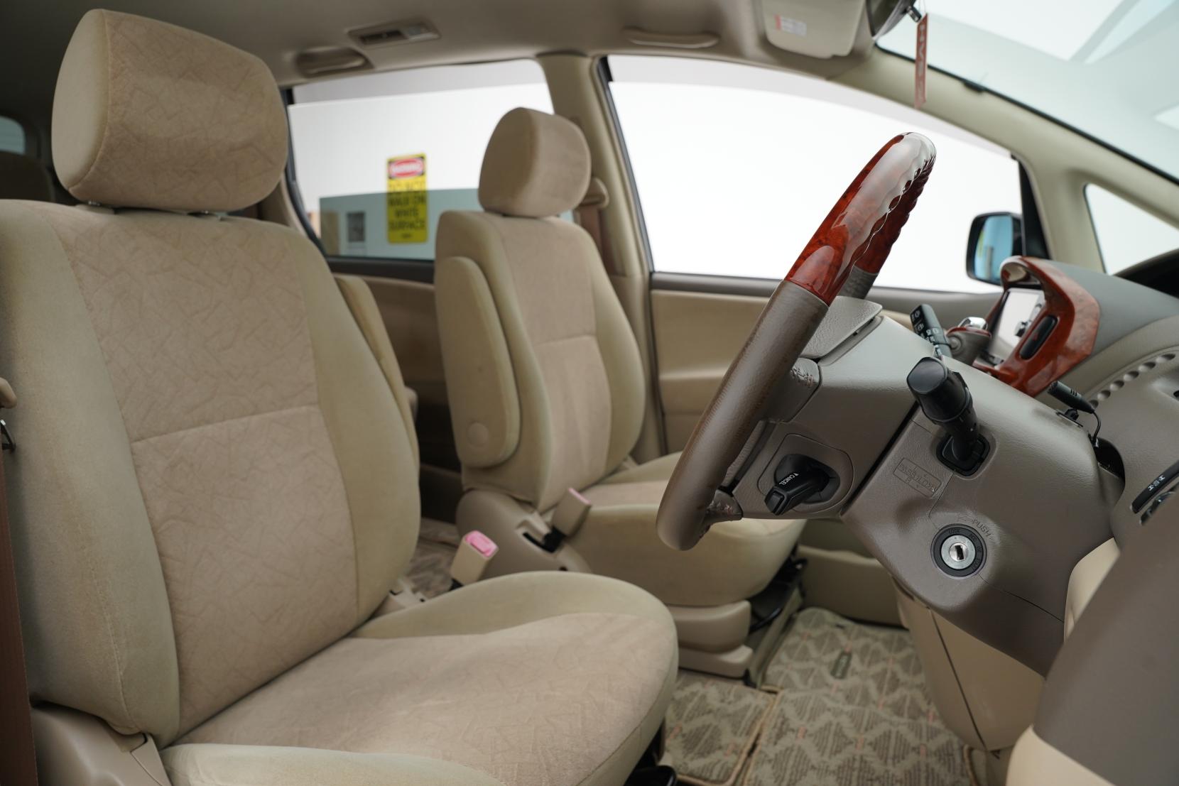Toyota Estima 2.4 Aeras 4WD 8 Seater