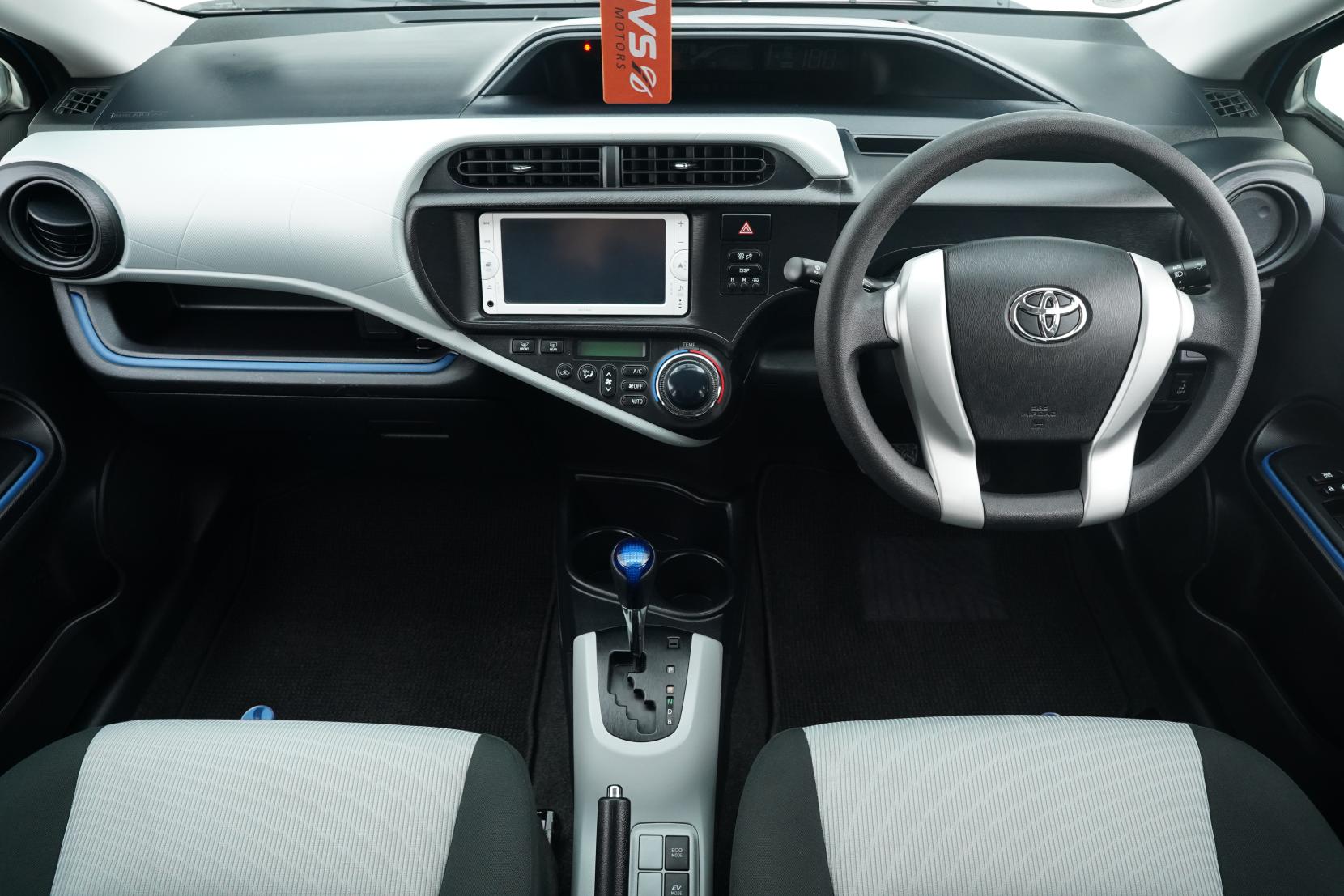 Toyota AQUA 1.5 S Push Start