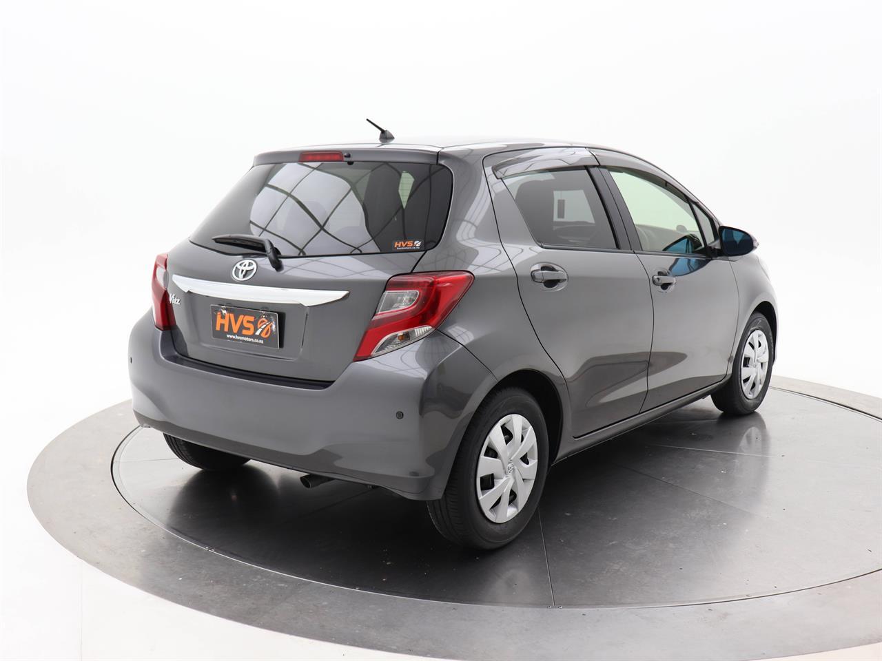 Toyota Vitz 1.3 1.3 F