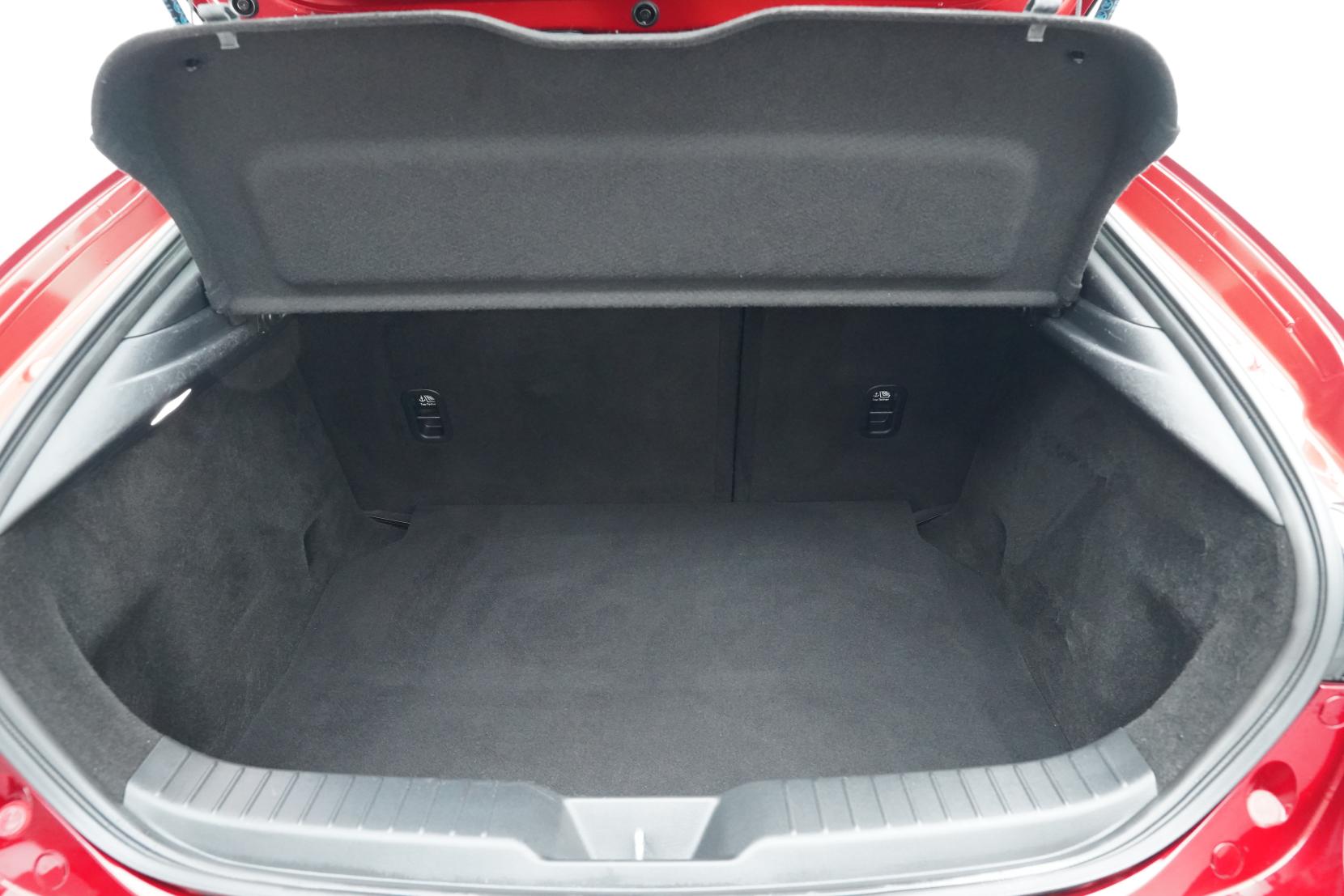 Mazda 3 2.0 Fastback 20S Touring Selection