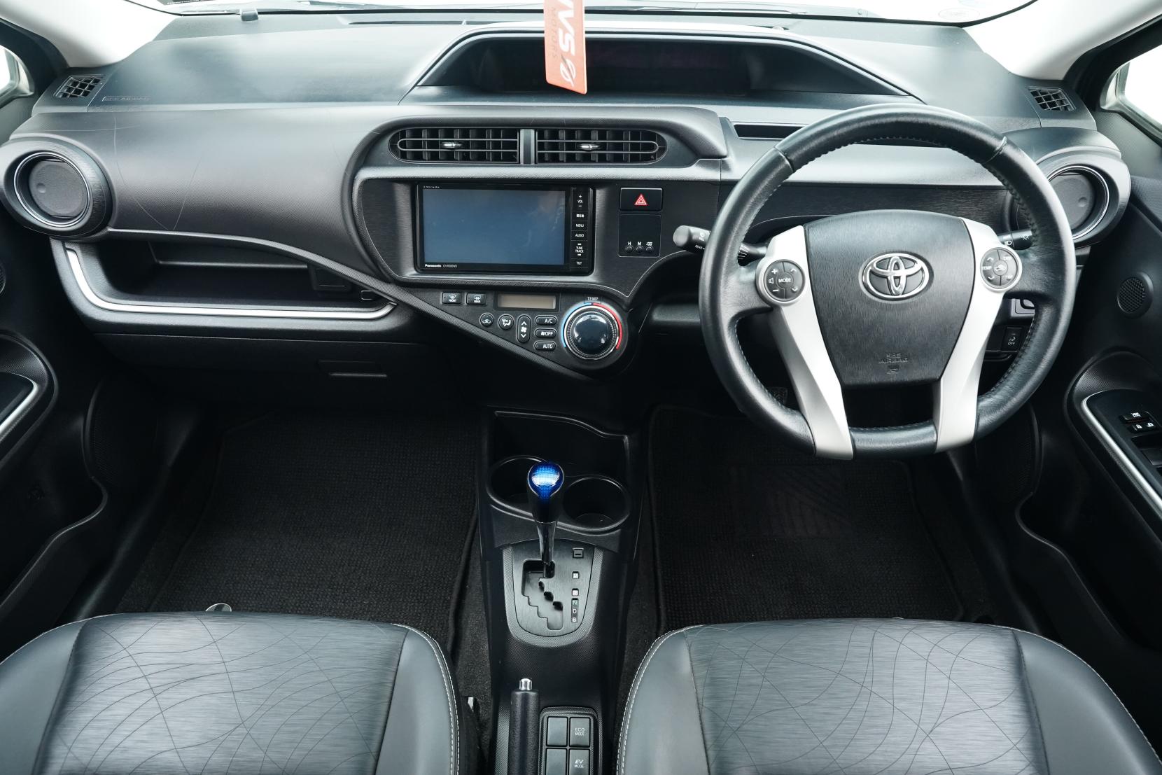 Toyota AQUA 1.5 G Leather