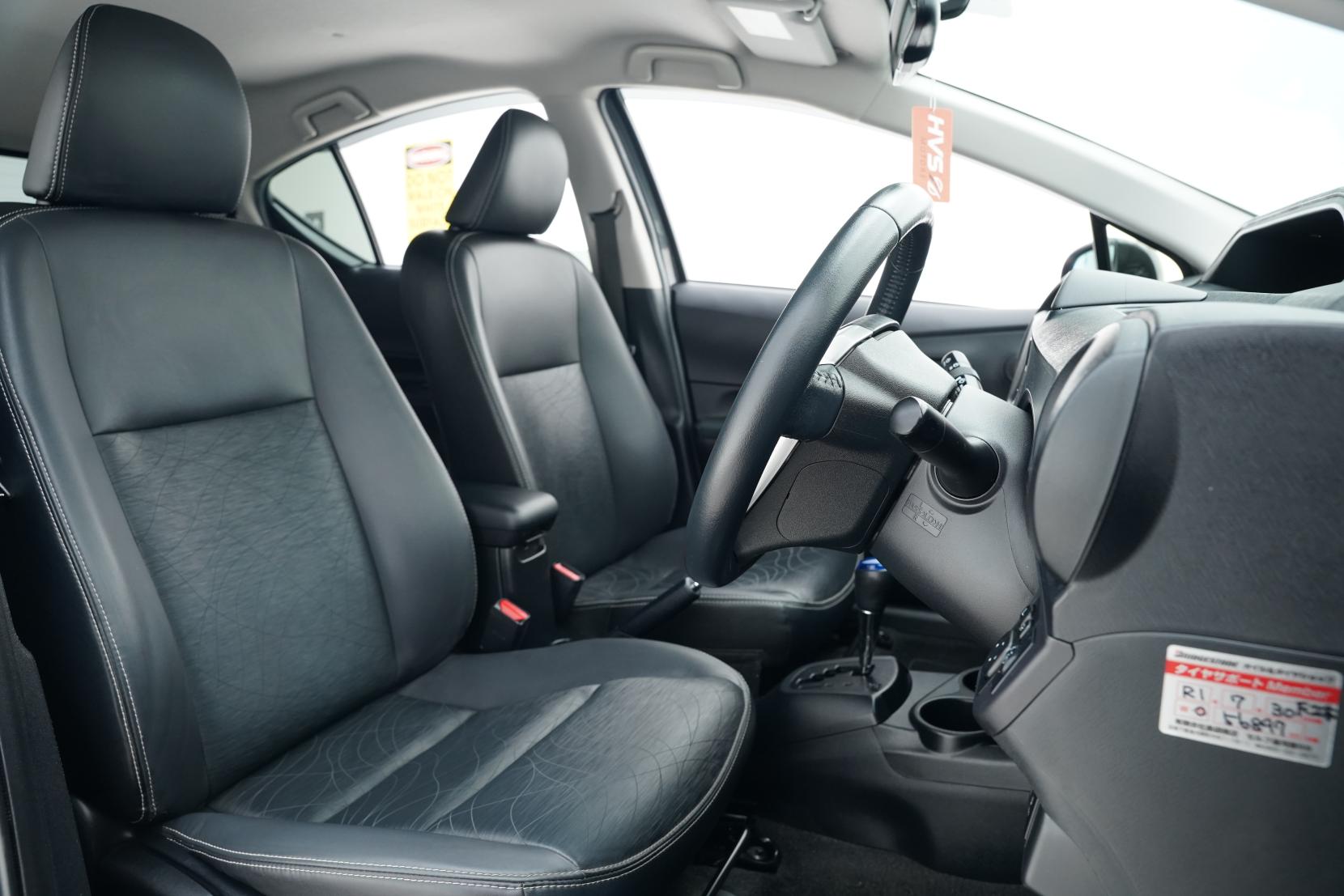 Toyota AQUA 1.5 G Leather