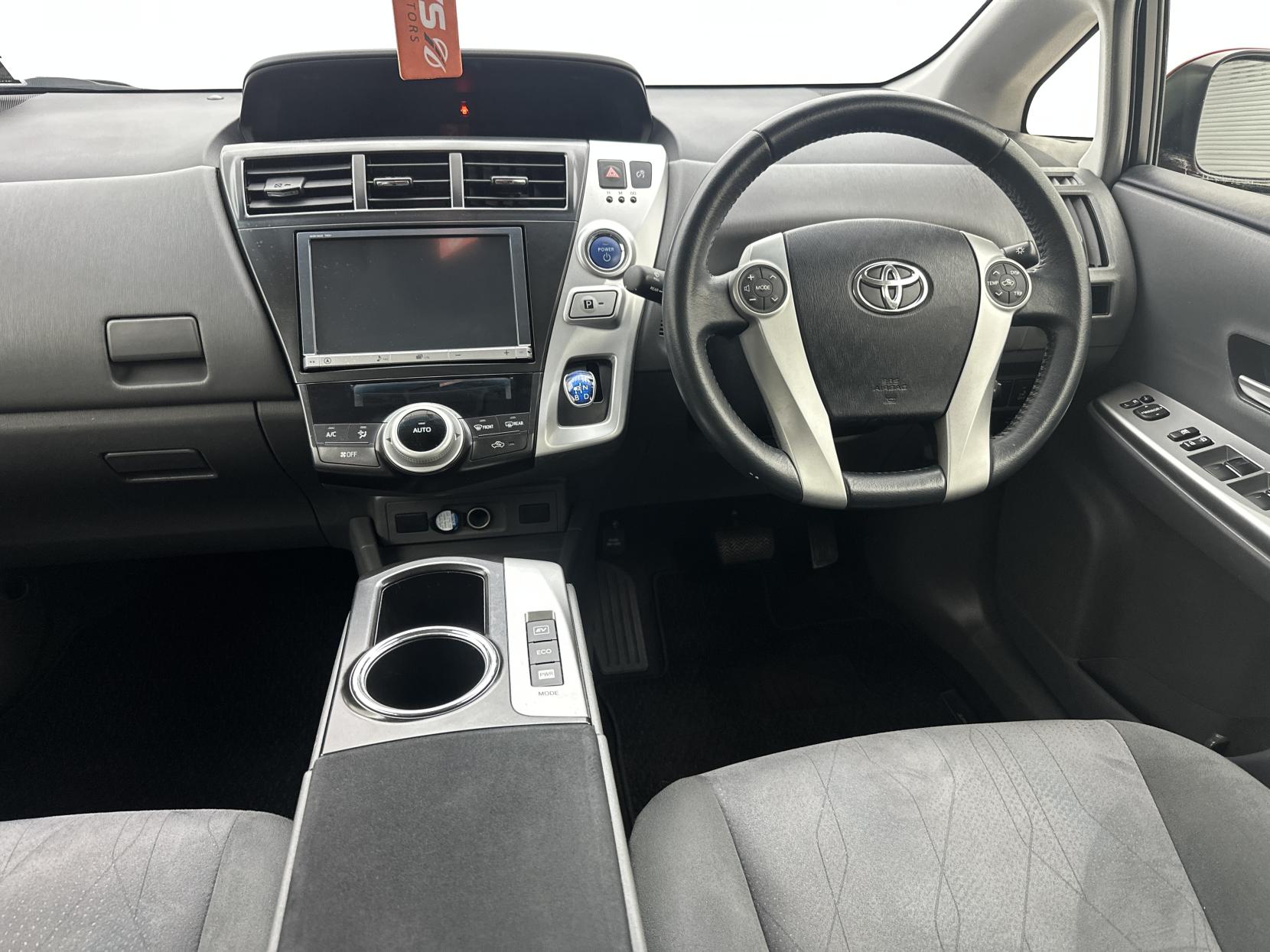 Toyota Prius 1.8 Alpha G 7 Seater