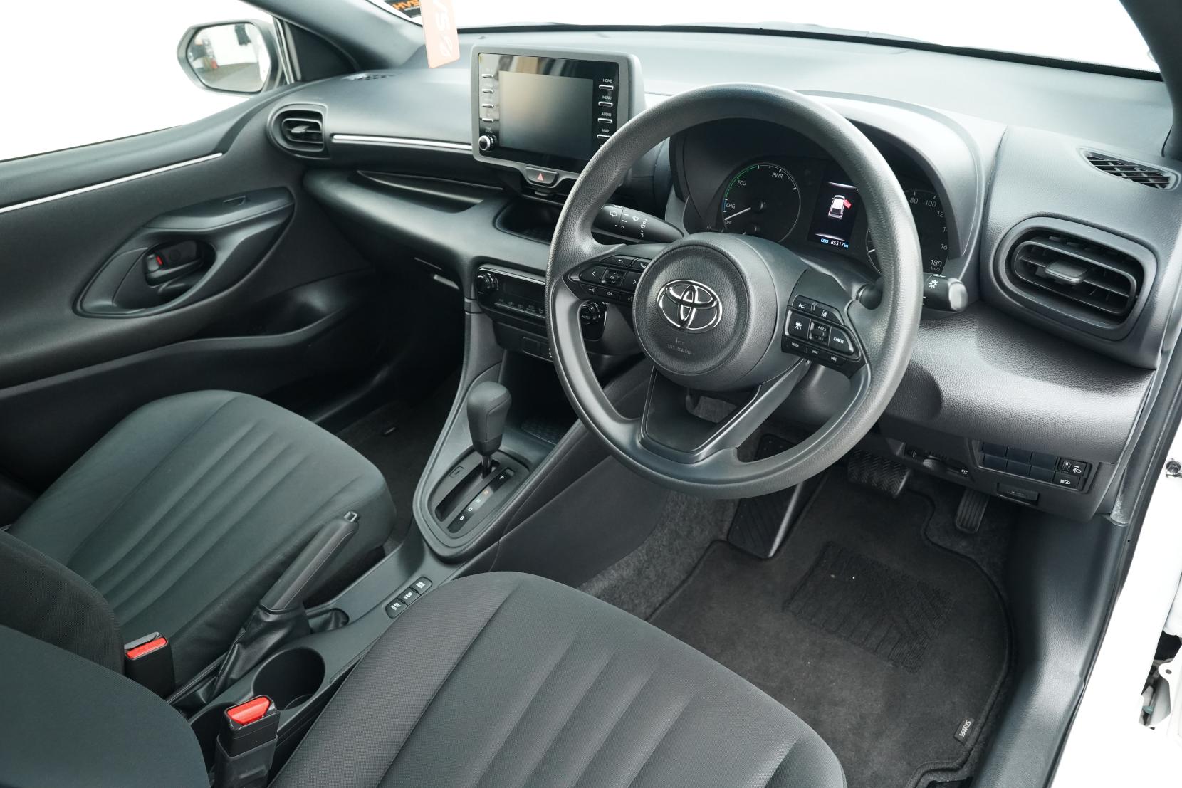 Toyota Yaris Hybrid X