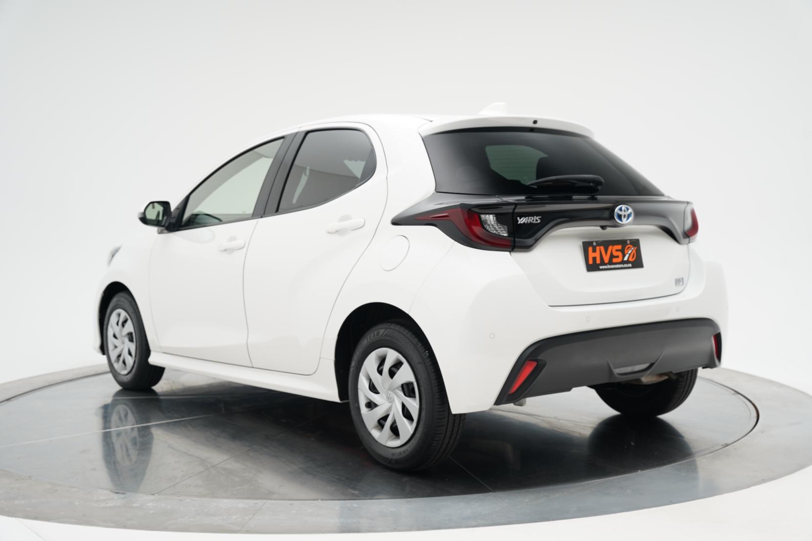 Toyota Yaris Hybrid X