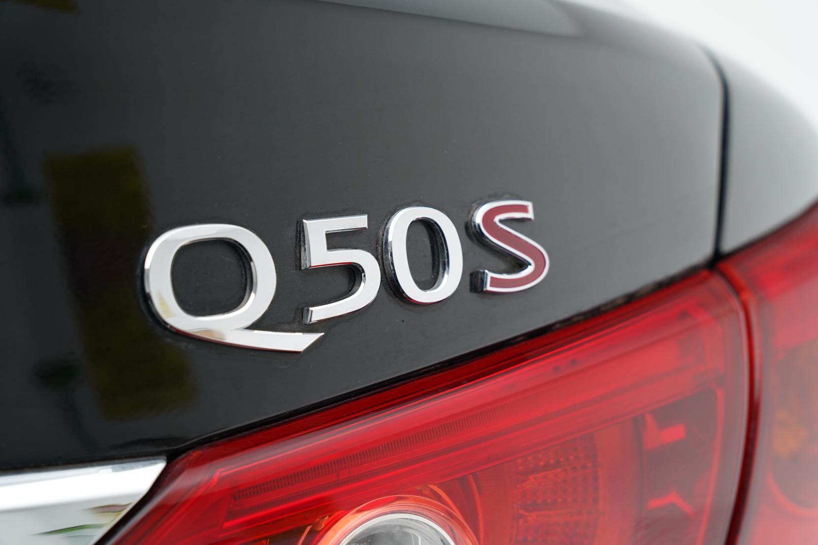Nissan Skyline 350GT HYBRID