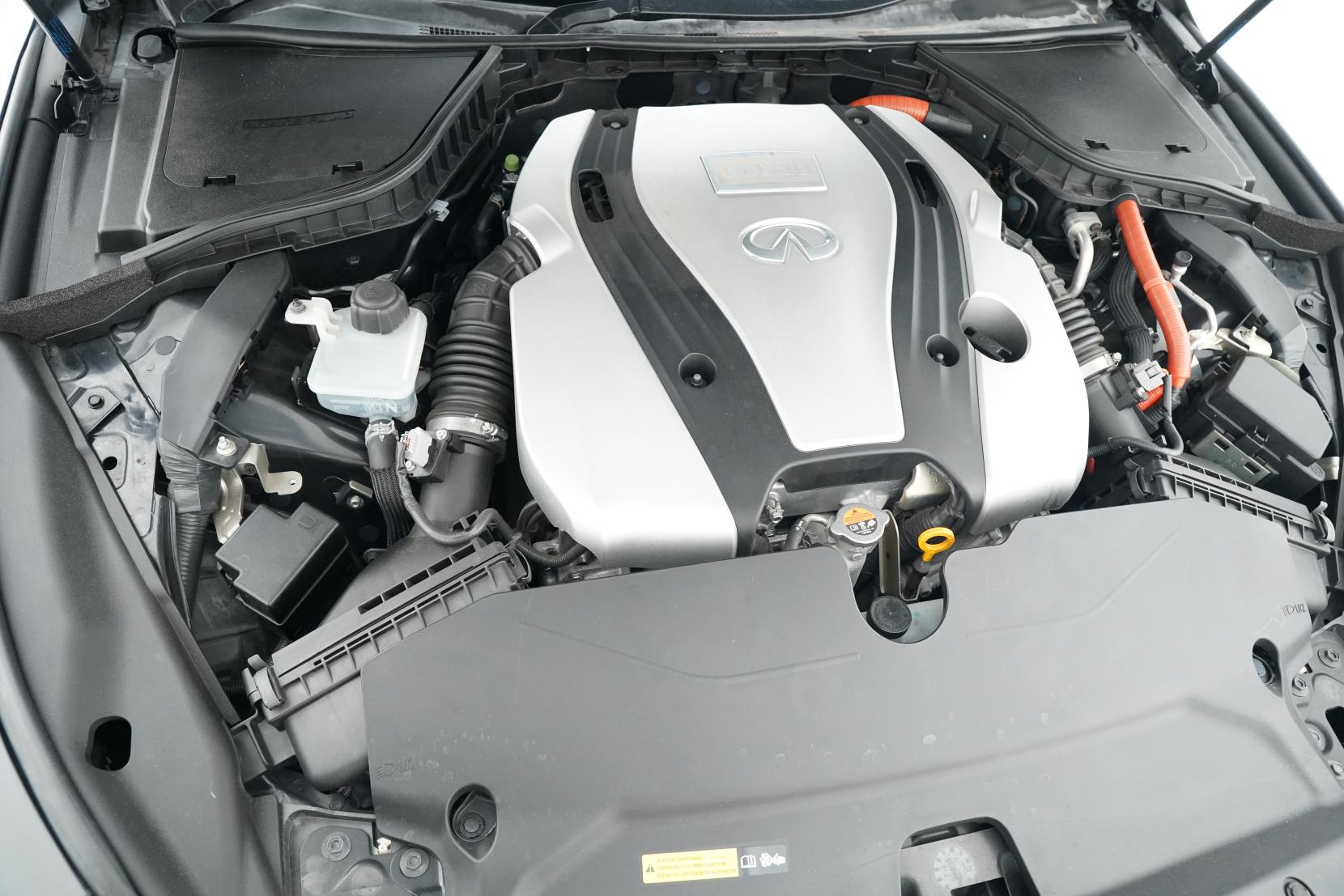 Nissan Skyline 350GT HYBRID
