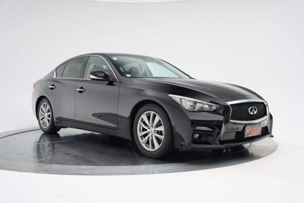 Nissan Skyline 350GT HYBRID