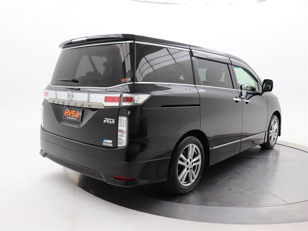 Nissan Elgrand 3.5 350 Highway Star