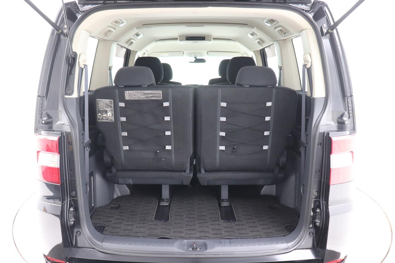 Mitsubishi DELICA 2.4 4WD 7 Seater