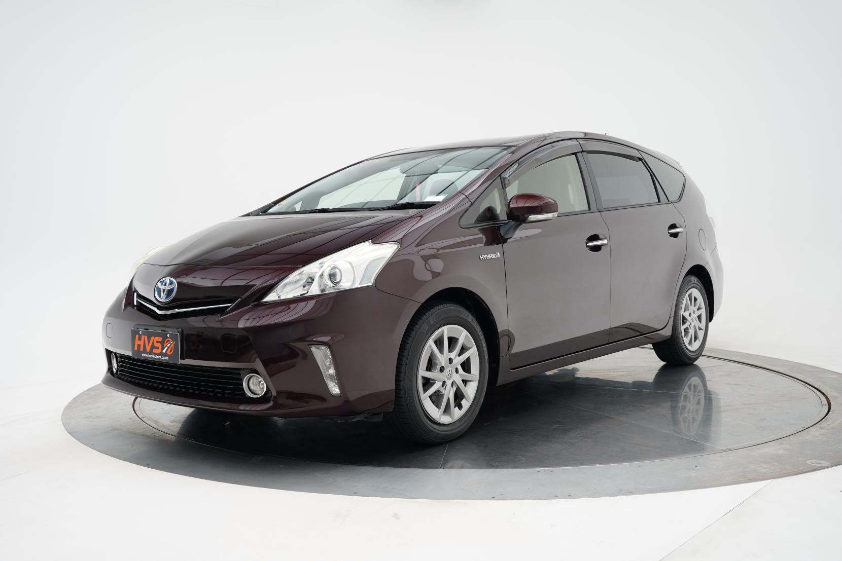 Toyota Prius 1.8 ALPHA S TUNE BLACK