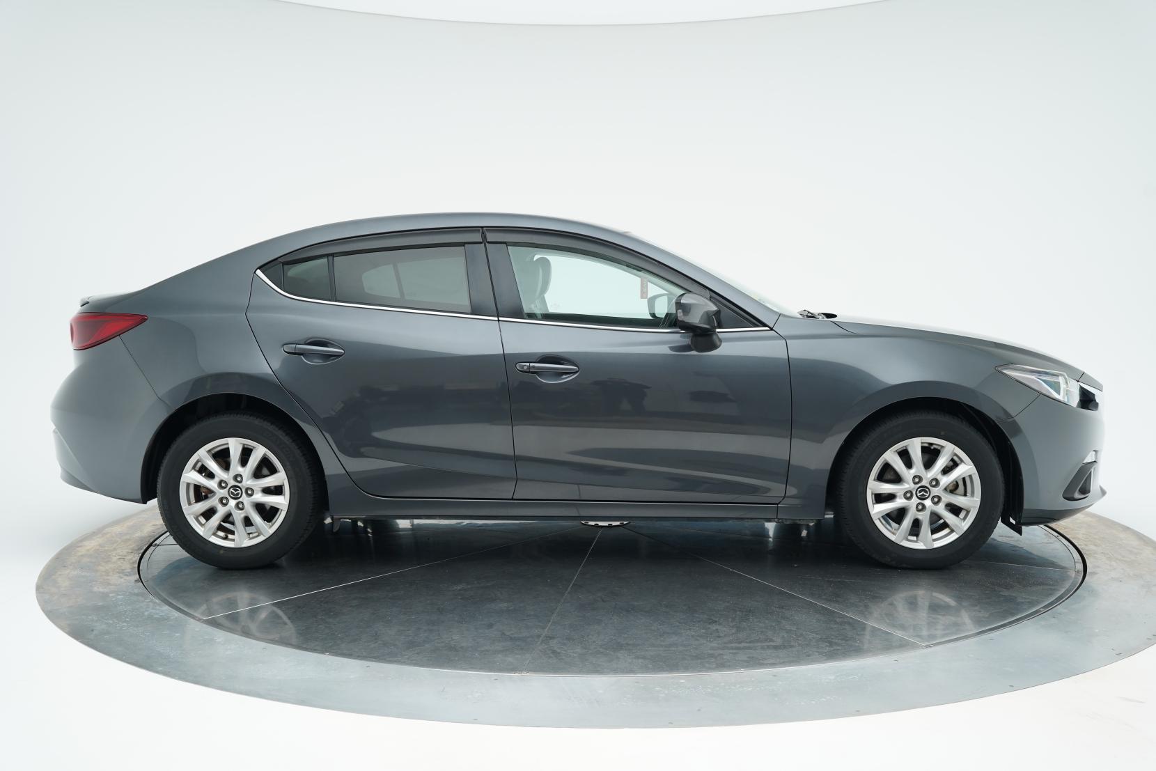 Mazda Axela HYBRID-S L PACKAGE