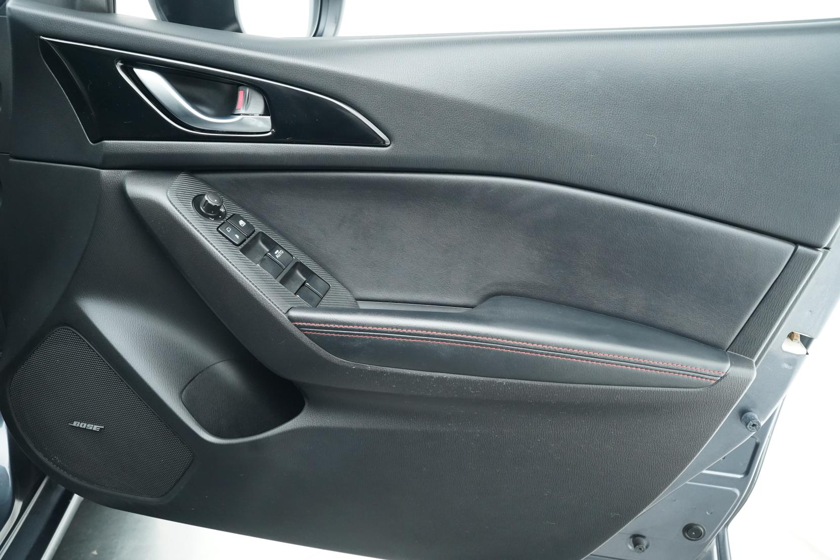 Mazda Axela HYBRID-S L PACKAGE