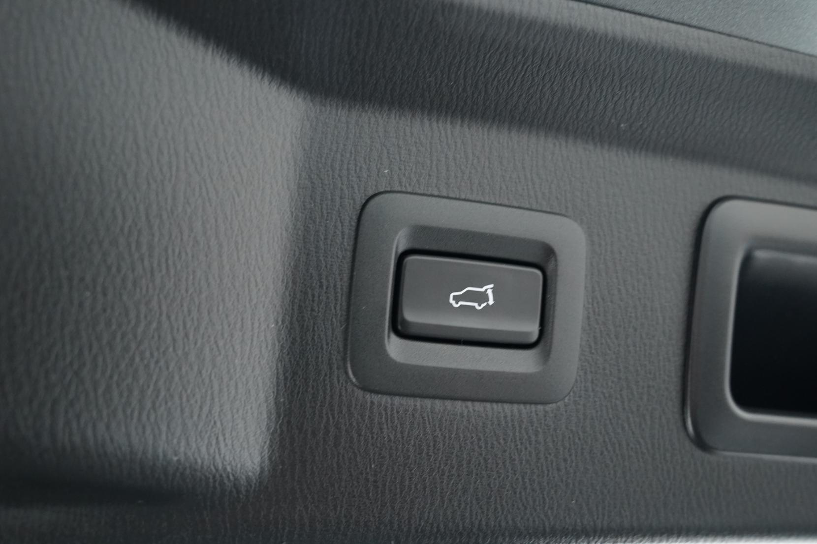 Mazda CX-8 2.5 2.5L PETROL 25T 4WD Exclusive Mode