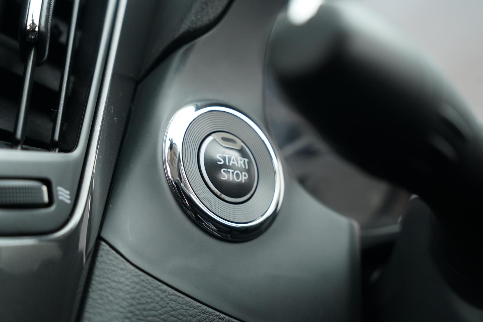 Nissan Skyline 3.5 350GT HYBRID TYPE P
