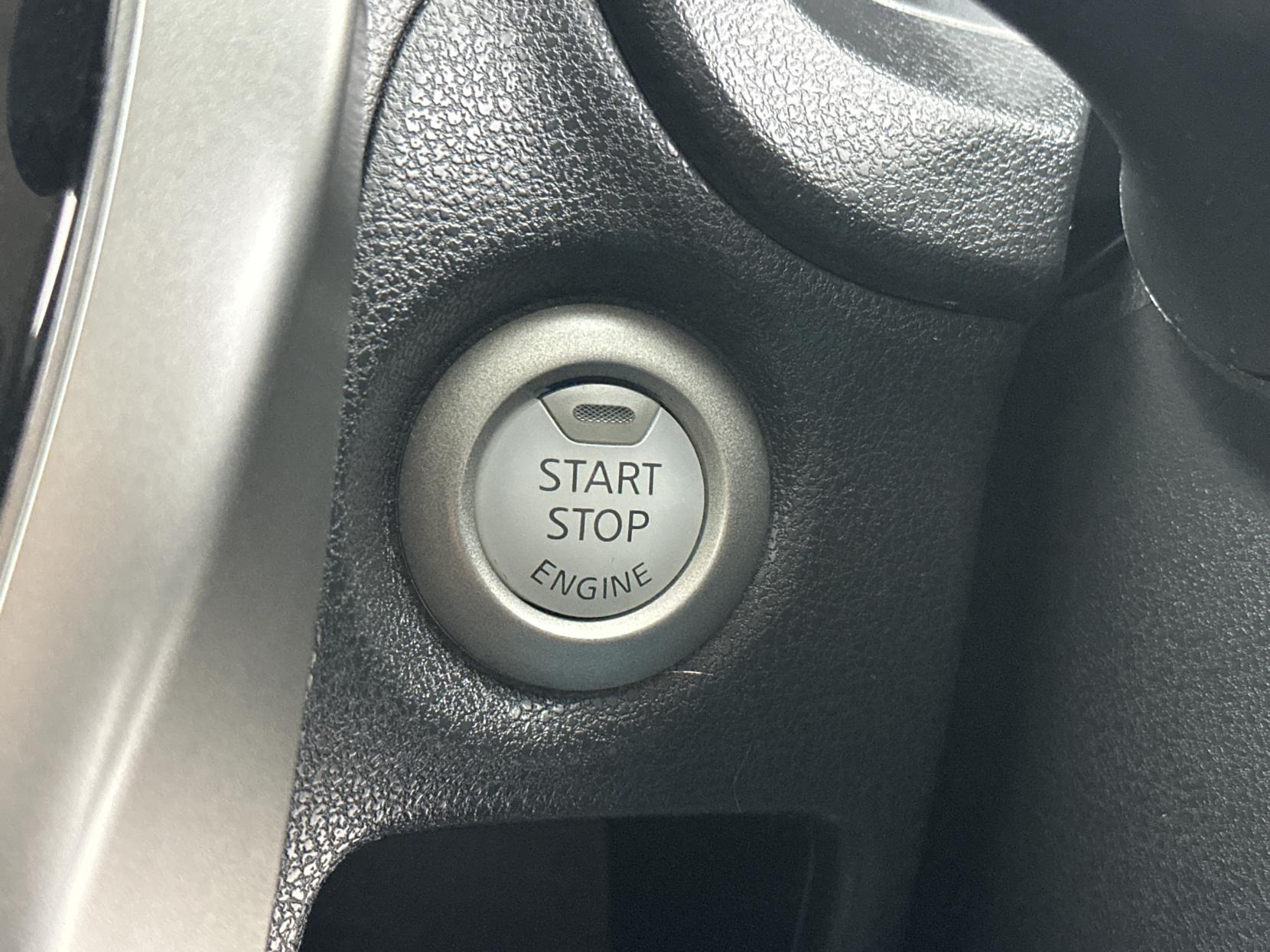 Nissan Note (2004–present) 1.2 Medalist Emergency Brake