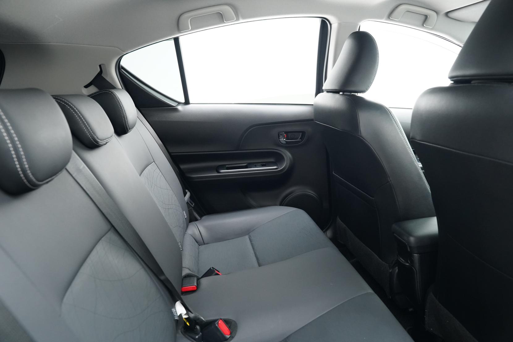 Toyota AQUA 1.5 G Leather