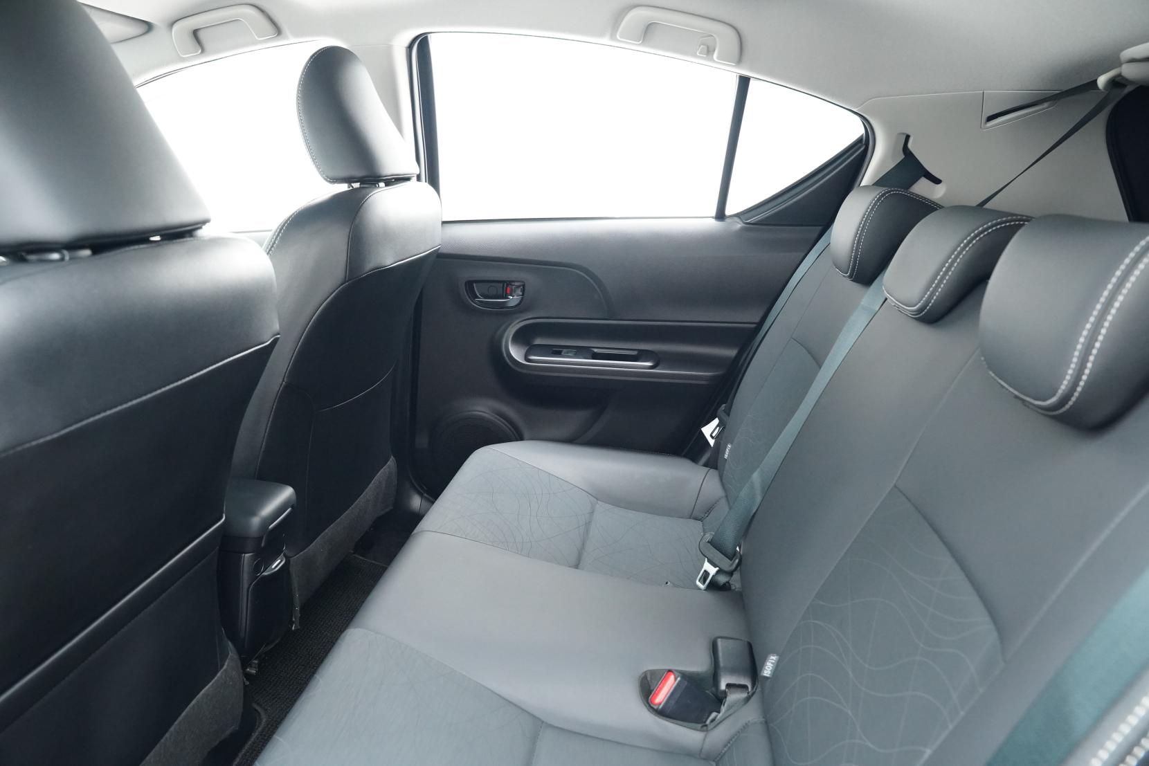 Toyota AQUA 1.5 G Leather