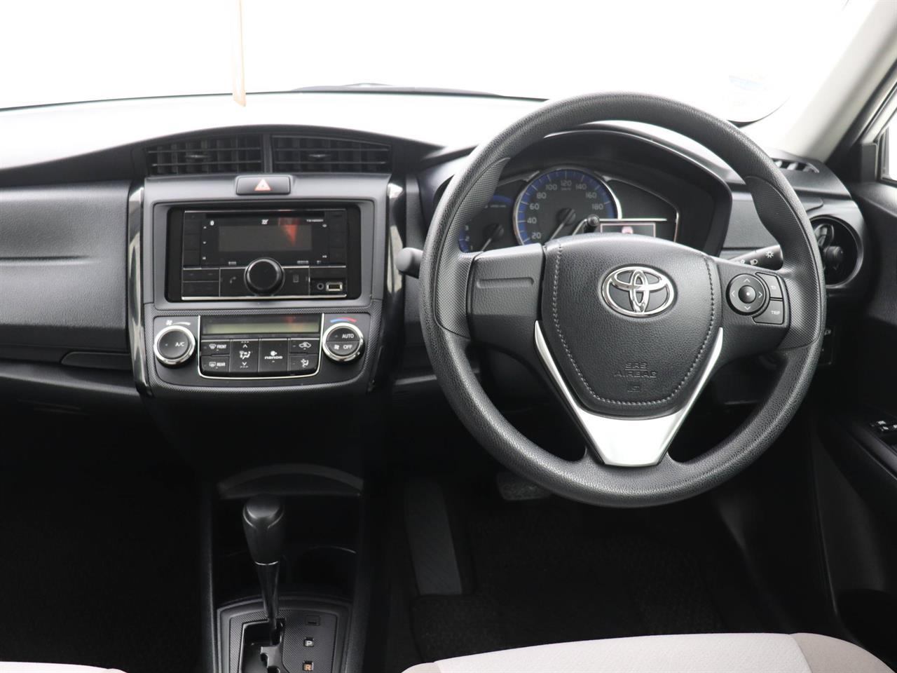 Toyota Corolla 1.5 Axio Hybrid 8 SRS