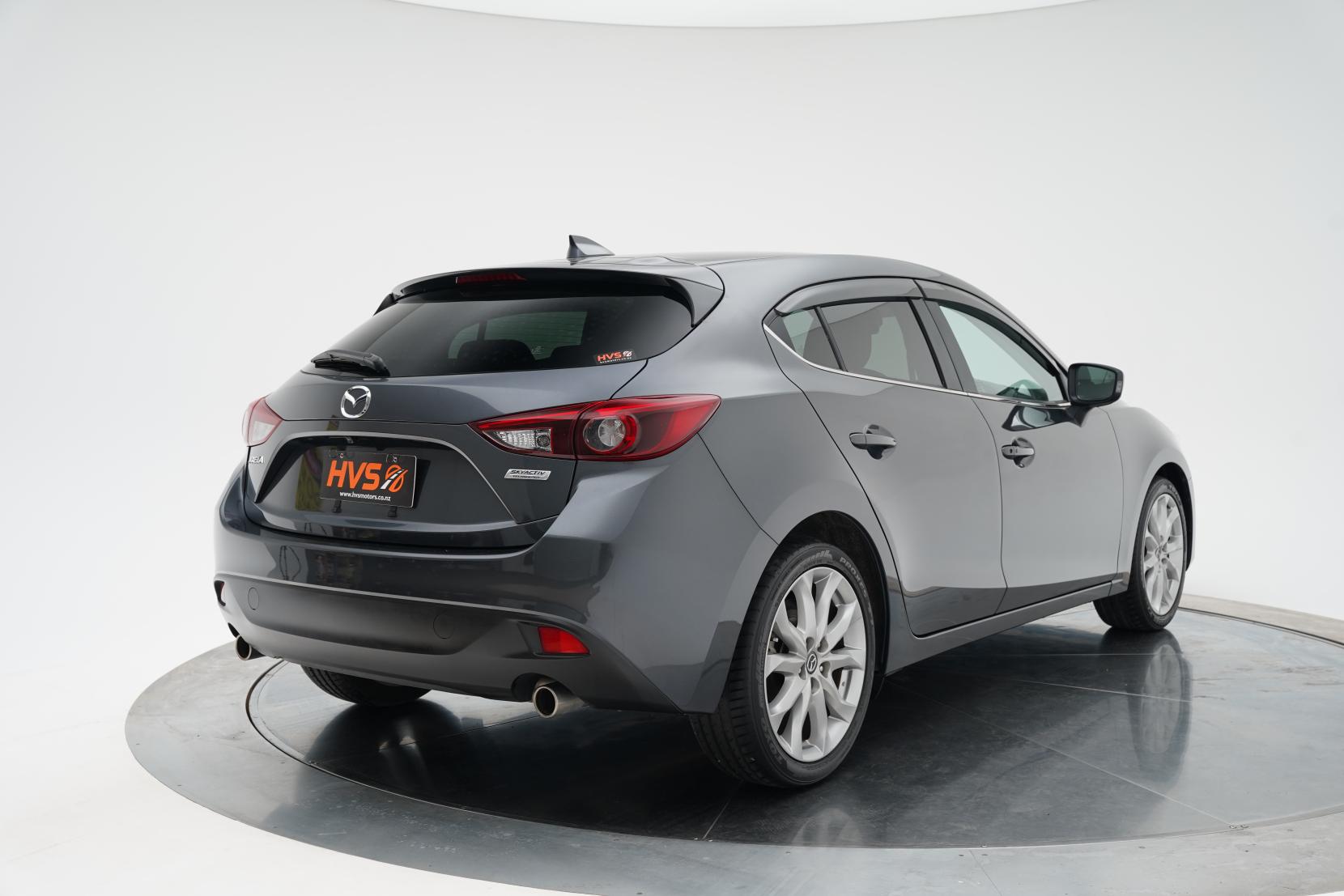 Mazda Axela 2.0 SPORT 20S TOURING