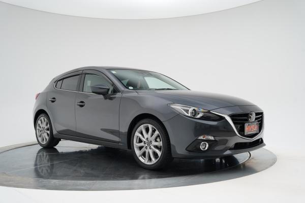 Mazda Axela 2.0 SPORT 20S TOURING