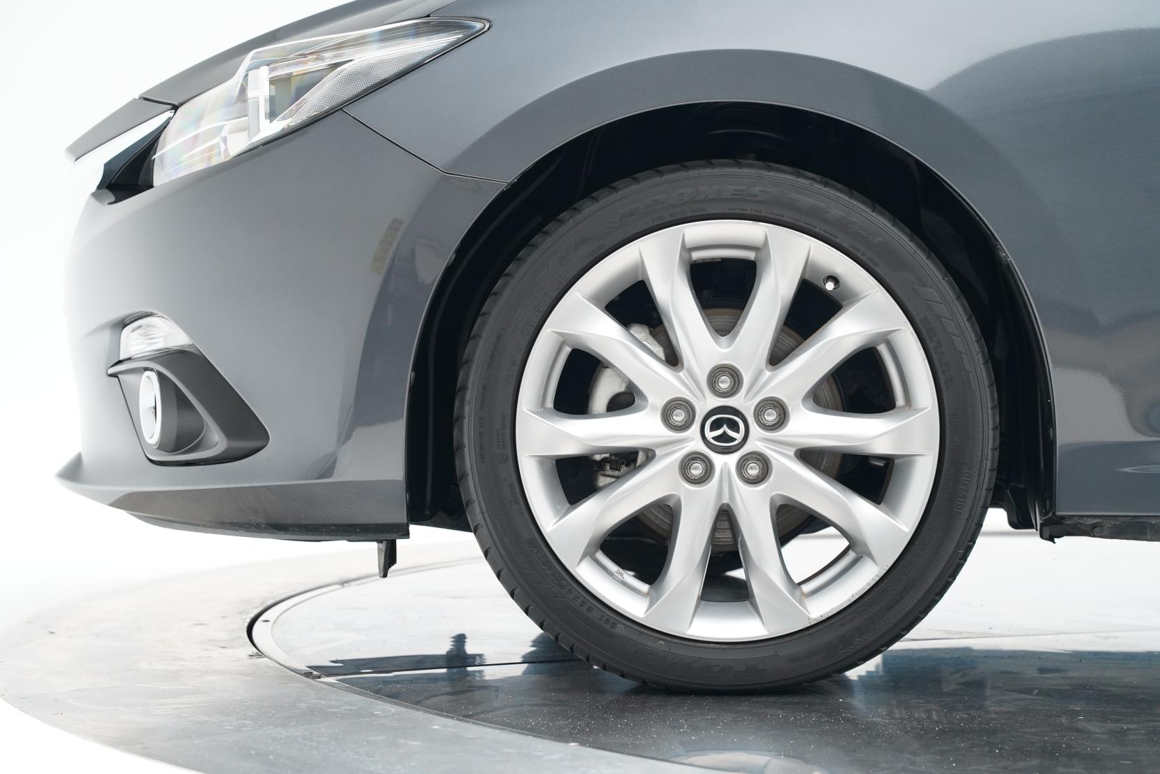 Mazda Axela 2.0 SPORT 20S TOURING