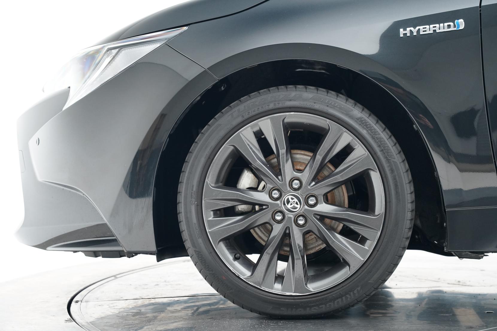 Toyota Corolla 1.8 Hybrid WxB 4WD Touring