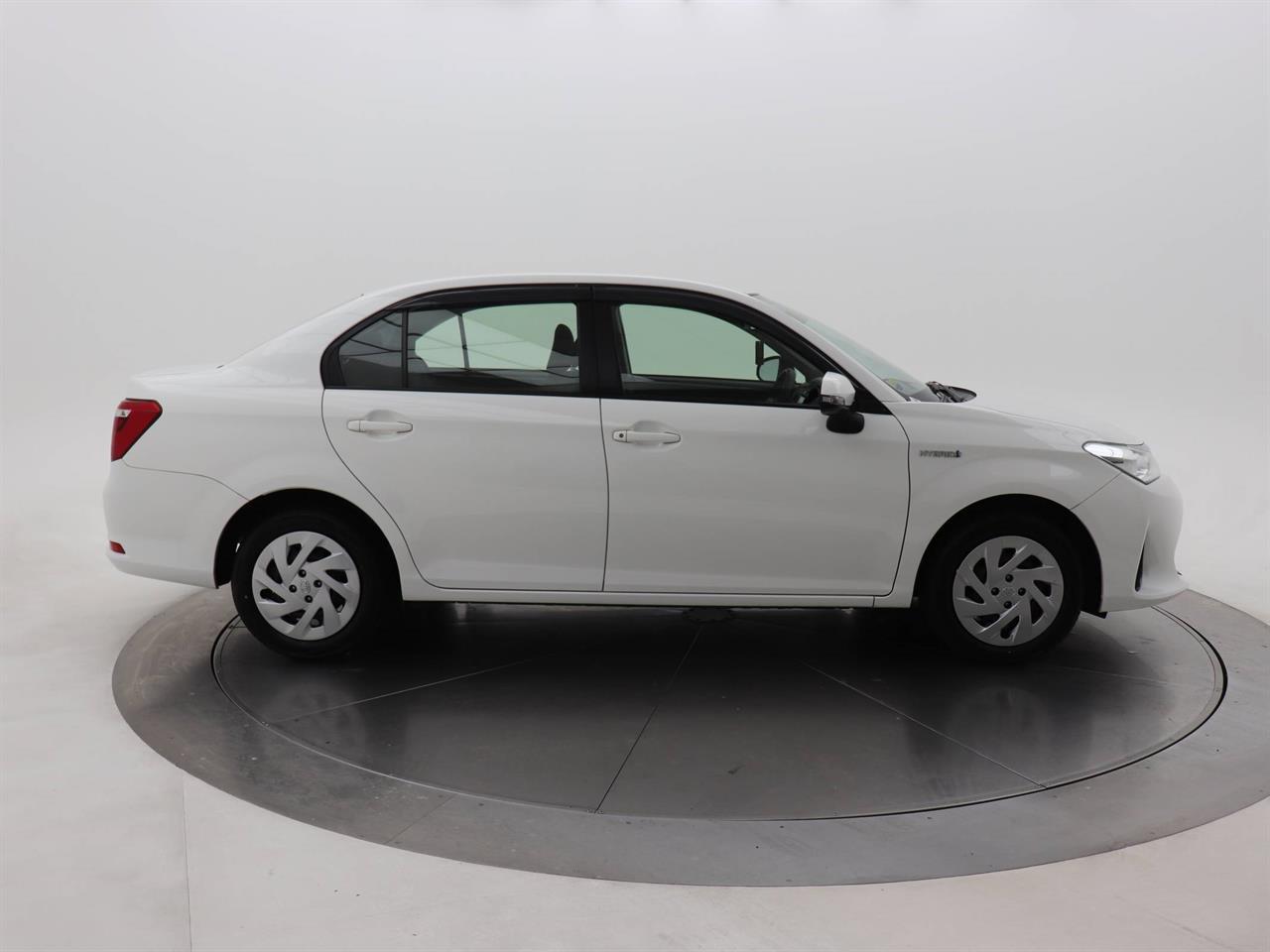 Toyota Corolla 1.5 Axio Hybrid 8 SRS