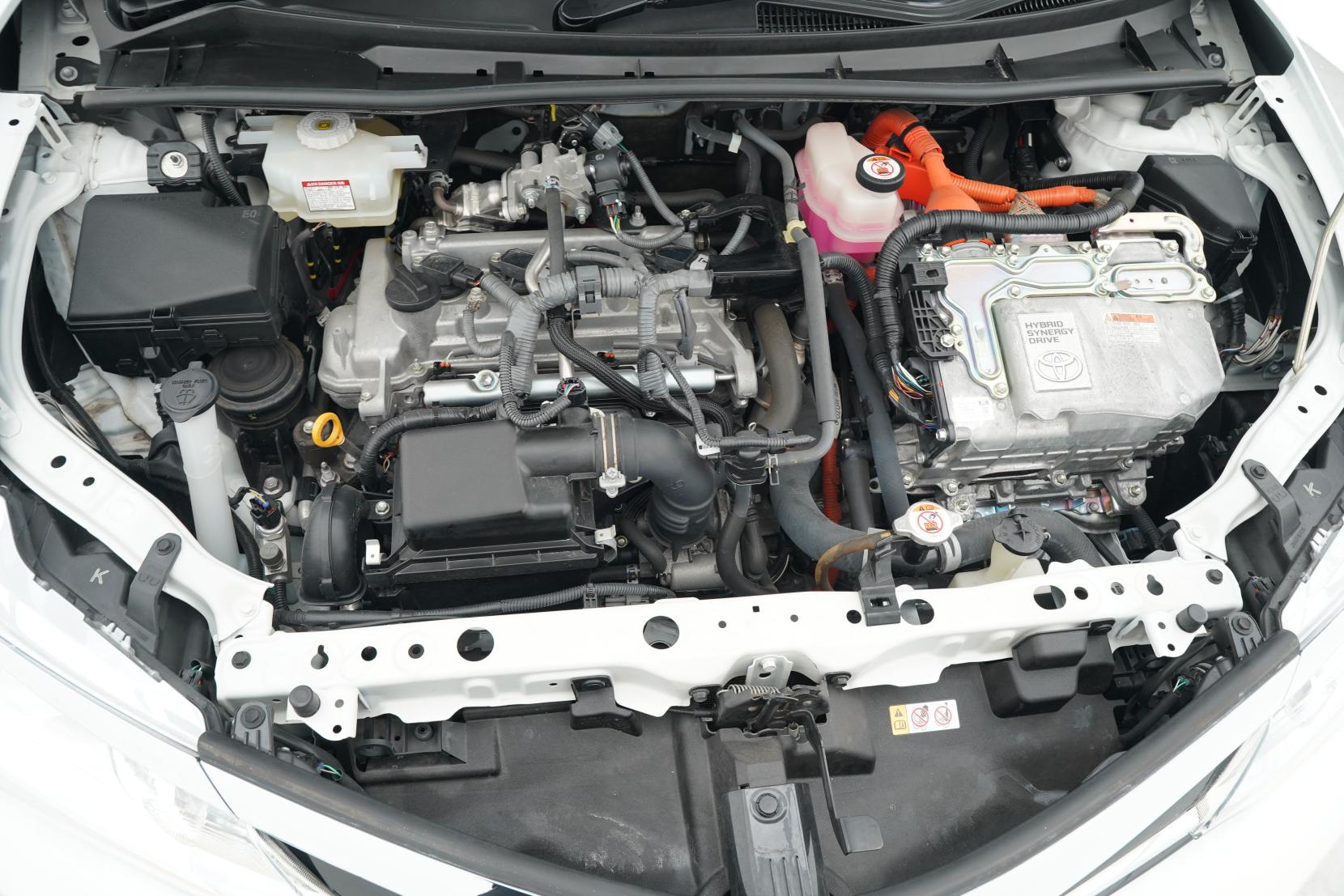 Toyota Corolla 1.5 Fielder Hybrid