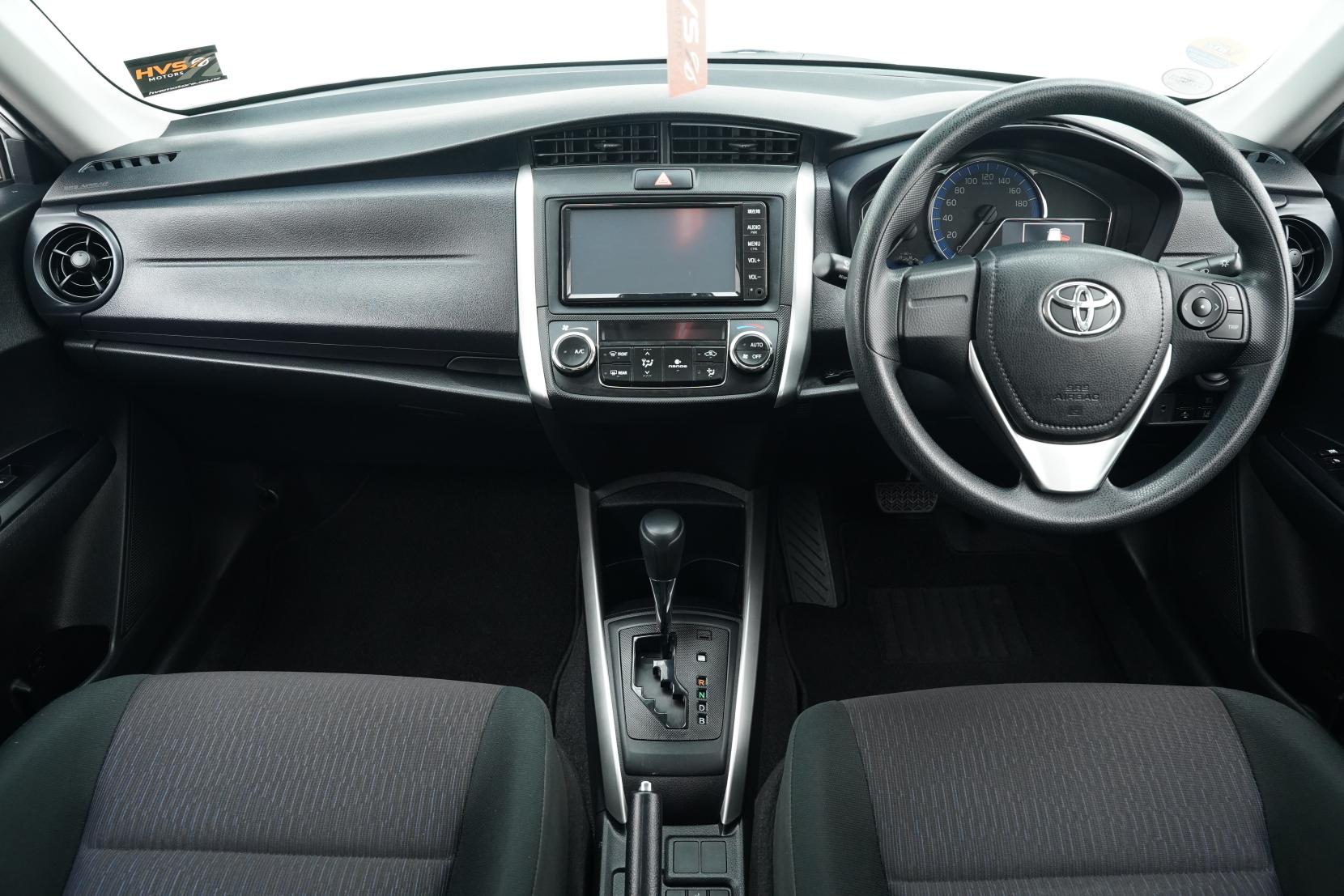 Toyota Corolla 1.5 Fielder Hybrid