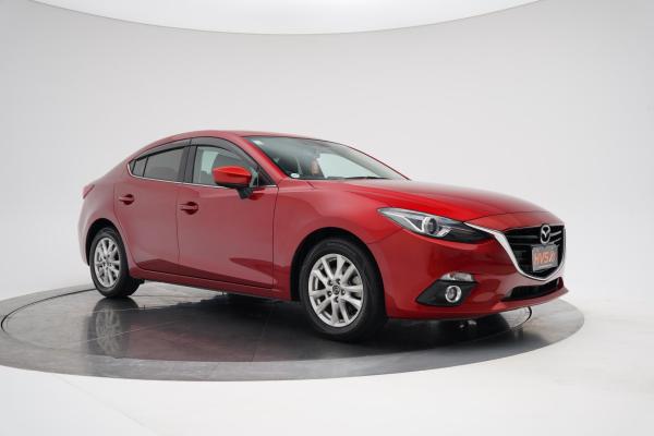 Mazda Axela 2.0 Hybrid S