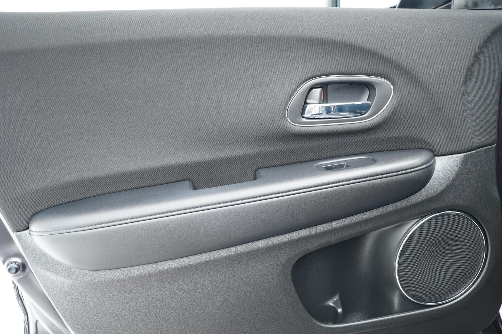 Honda Vezel HYBRID HYBRID X HONDA-SENSING