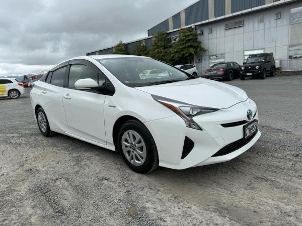 Toyota Prius 1.8 ZR ZVW50R